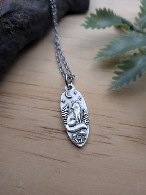 Antique Silver Fox Pendant Necklace / Nature Jewely